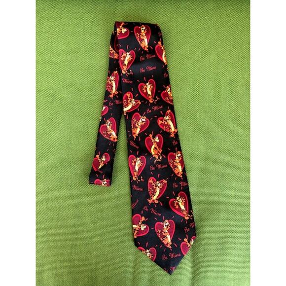 Men's DISNEY Tigger "Be Mine" Necktie - Picture 1 of 4
